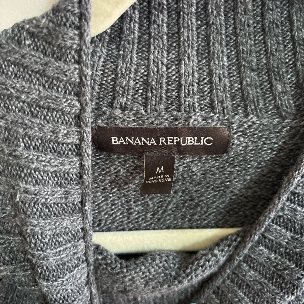 Banana Republic Charcoal Knit Sweater - Picture 3 of 4